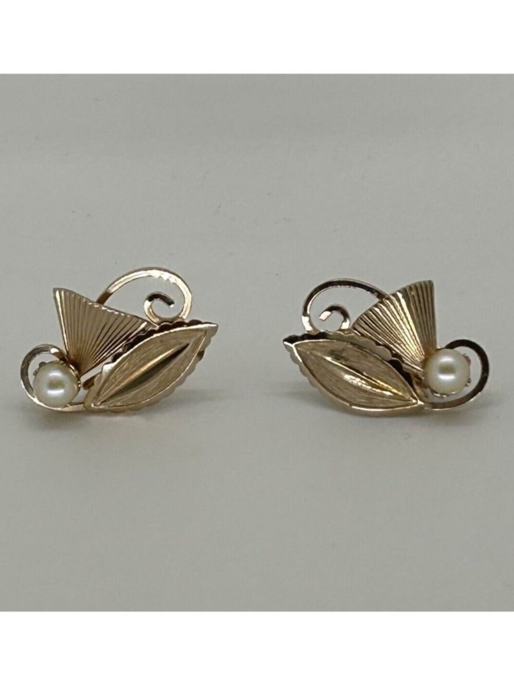 Vintage Loran Sim Faux Pearl Leaf Design Screw Back Earrings 1/20 12k Gold Fille